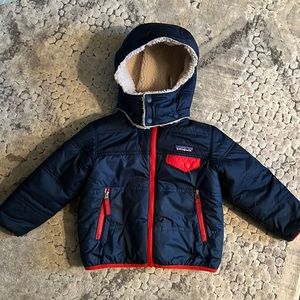Patagonia Reversible Tribbles Hooded Jacket 2T